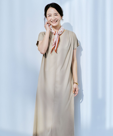 Vネック ロングワンピース【オンラインショップ・一部店舗限定】