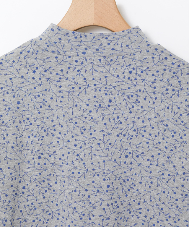 花柄プリント ハイネック プルオーバー