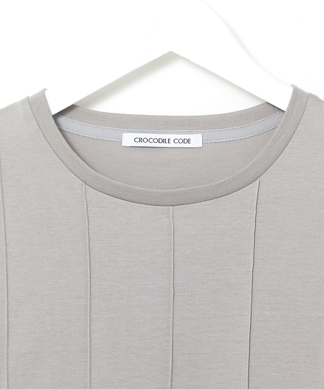 ピンタック リッチ Tシャツ