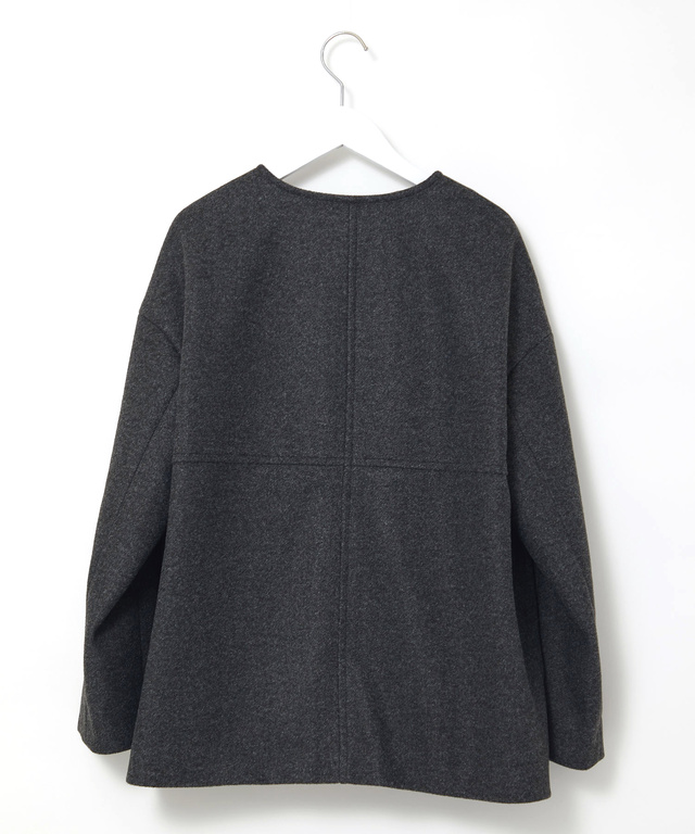 ノーカラー ショート コート