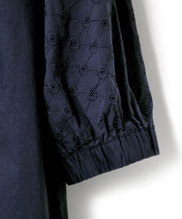 袖刺繍 プルオーバー ブラウス