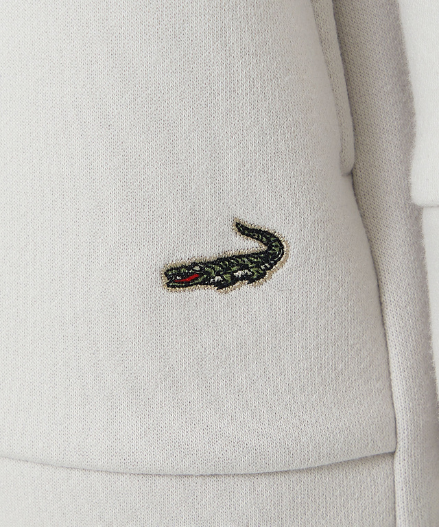  釦開き パーカー