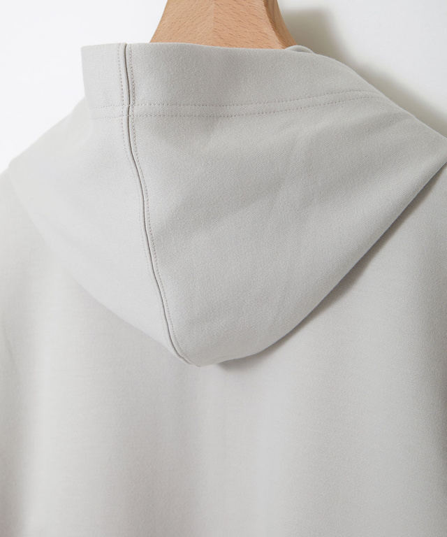  釦開き パーカー