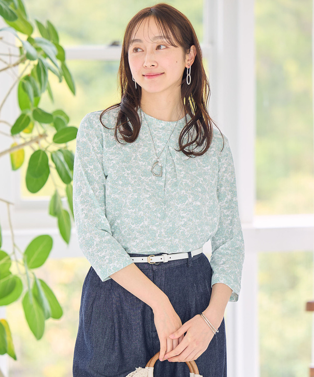 花柄プリント ハイネック プルオーバー