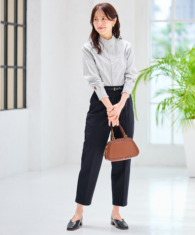 センタープレス テーパード パンツ