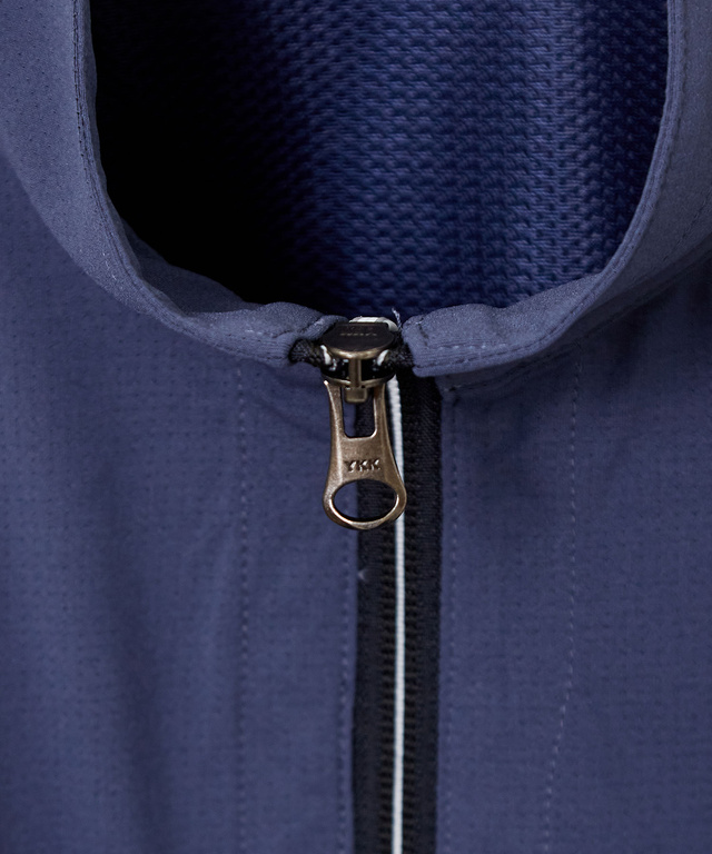 エアドッツ ブルゾン