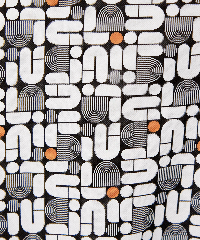 モノグラム ジップ プルオーバー