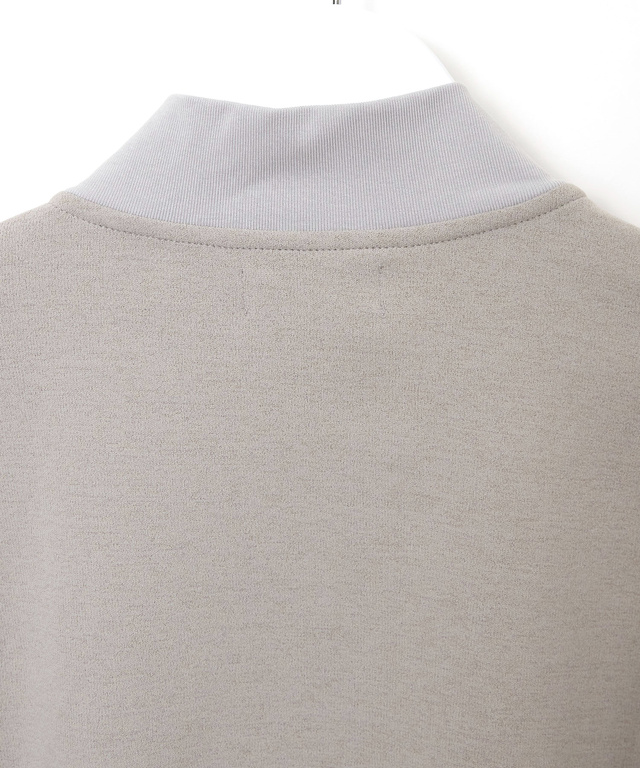 スタンドカラー ハーフジップ プルオーバー