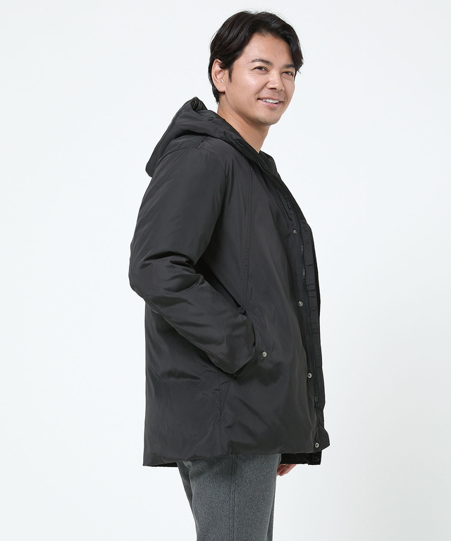 メモリー素材 ダウン ジャケット