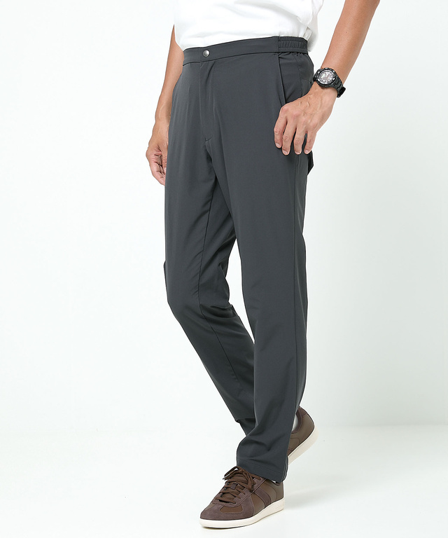 ストレッチ テーパード パンツ