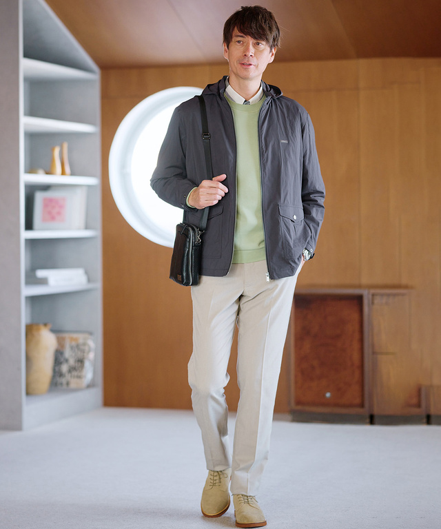 フード付き ストレッチ マウンテンパーカー