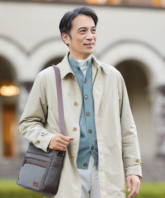 ナイロン フロントポケット ショルダーバッグ