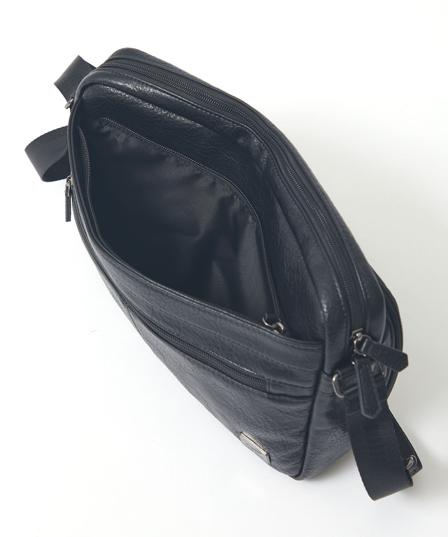 合成皮革 ミドルショルダー バッグ