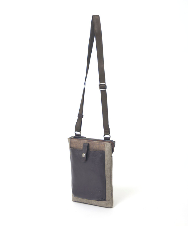 杢調 レザーポケット サコッシュ