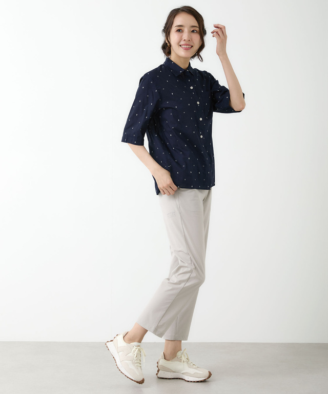 ロゴプリント サイドスリット ブラウス