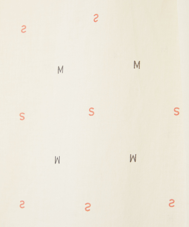 ロゴプリント サイドスリット ブラウス