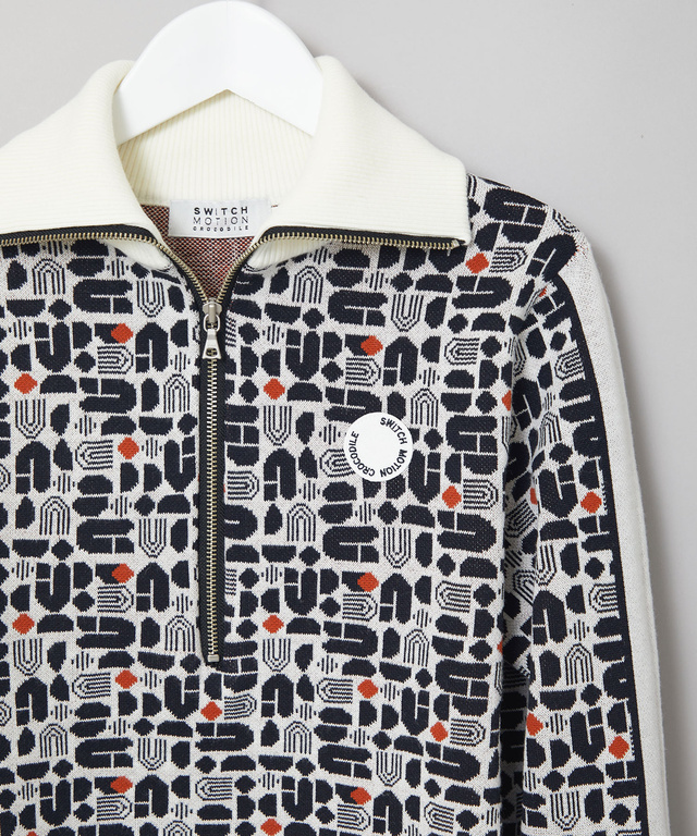 モノグラム ハーフジップ プルオーバー ニット