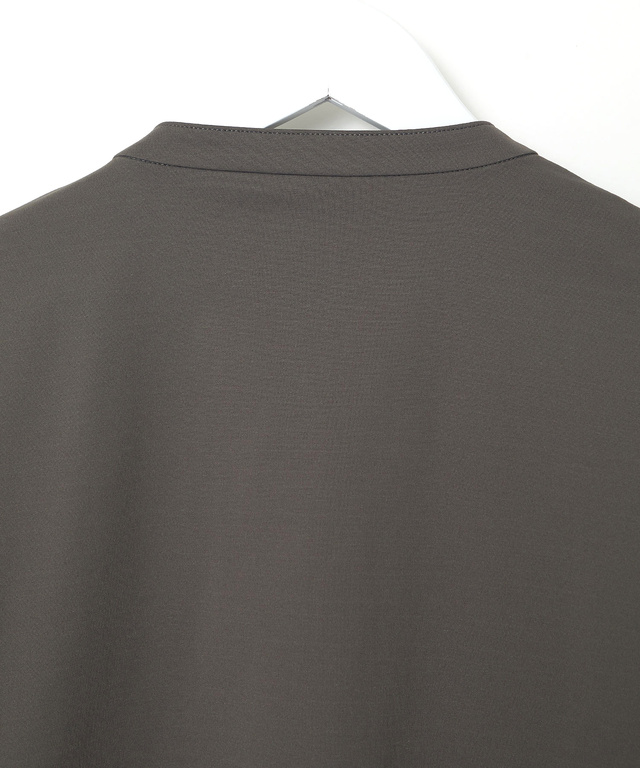 ギャザーデザイン ノーカラー ブルゾン【手洗いOK】