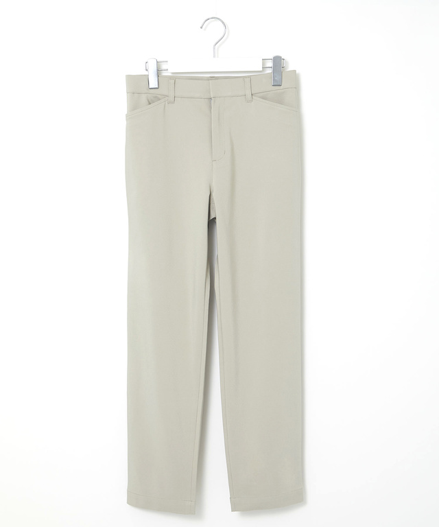ストレッチ テーパードパンツ