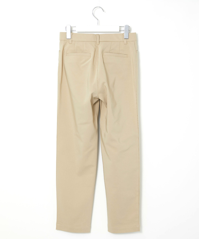 ストレッチ テーパードパンツ